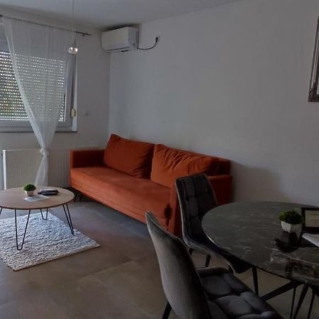 Apartments Lapaz Свети Мартин на Мури Екстериор снимка