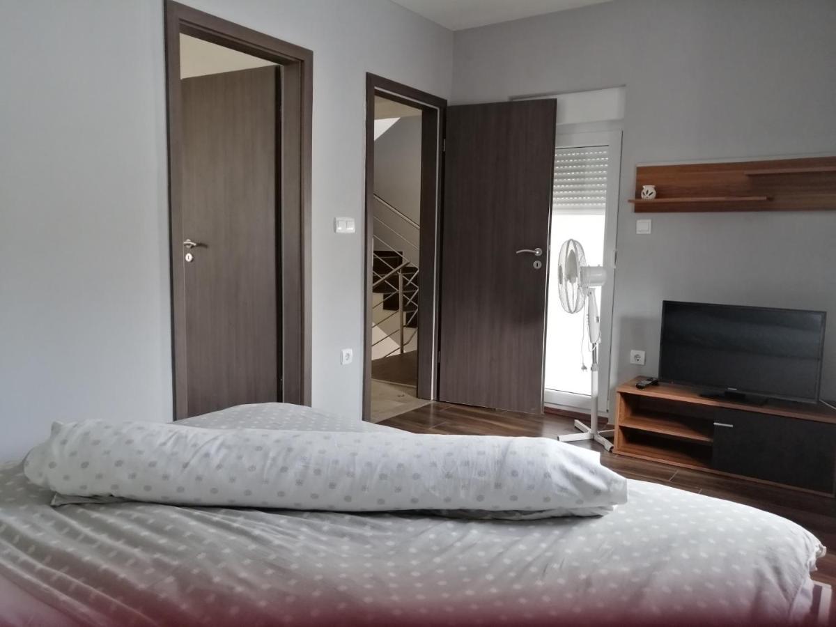 Apartments Lapaz Свети Мартин на Мури Екстериор снимка